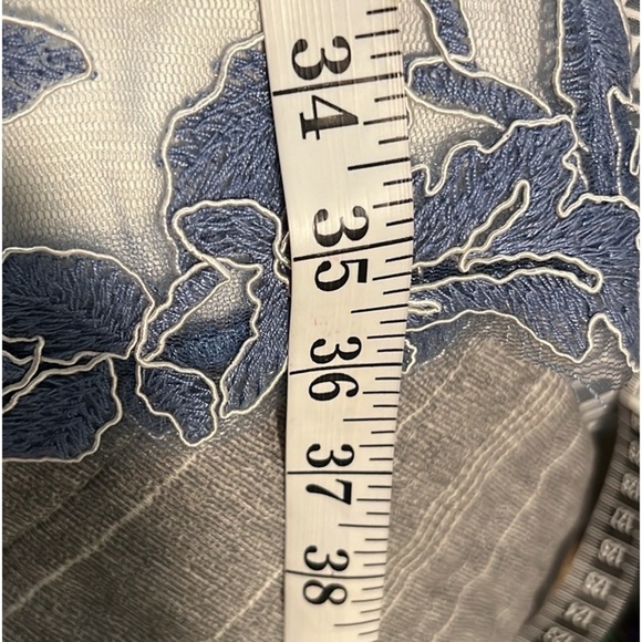 Tadashi Shoji, FARRAH DRESS,($498)Low V-Neck,Truly Gorgeous Work of Art,Size 10P - Picture 12 of 12